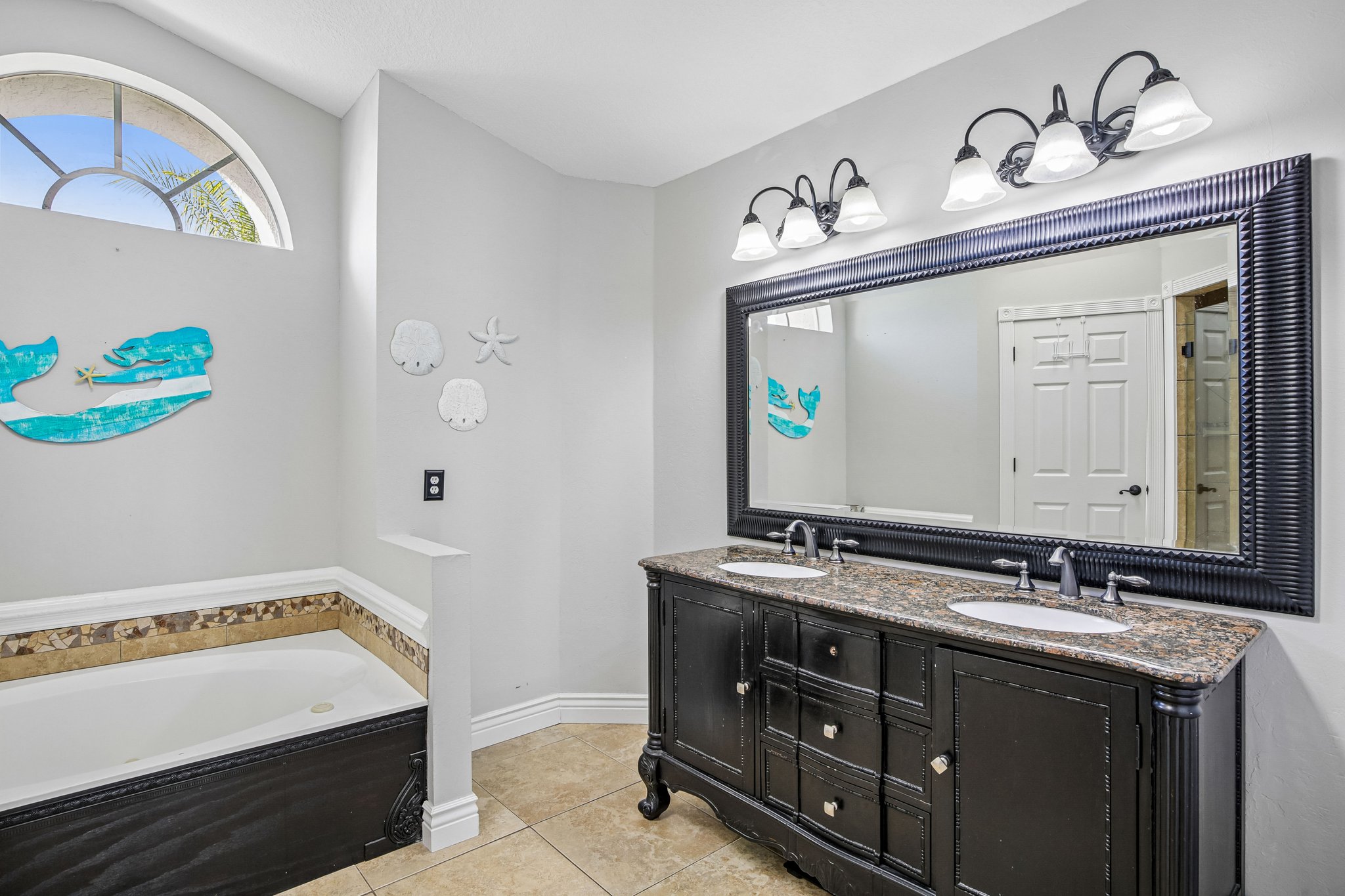 Painter Ave-S2410-025.jpg