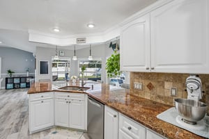 Painter Ave-S2410-017.jpg