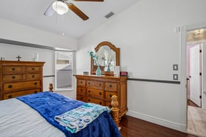 Painter Ave-S2410-038.jpg