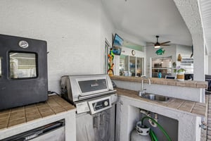 Painter Ave-S2410-045.jpg