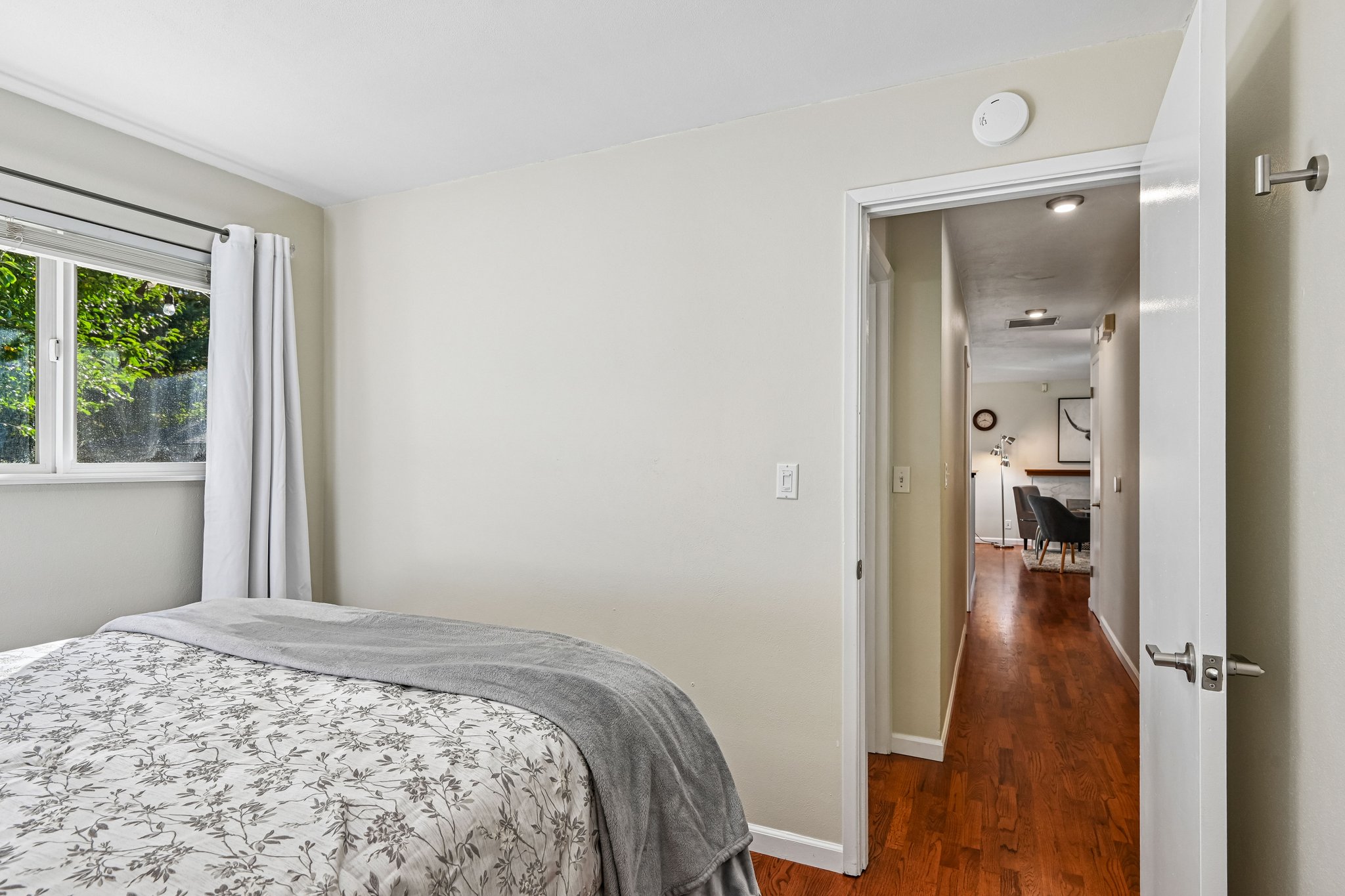 NE 12th St-S1610-032.jpg