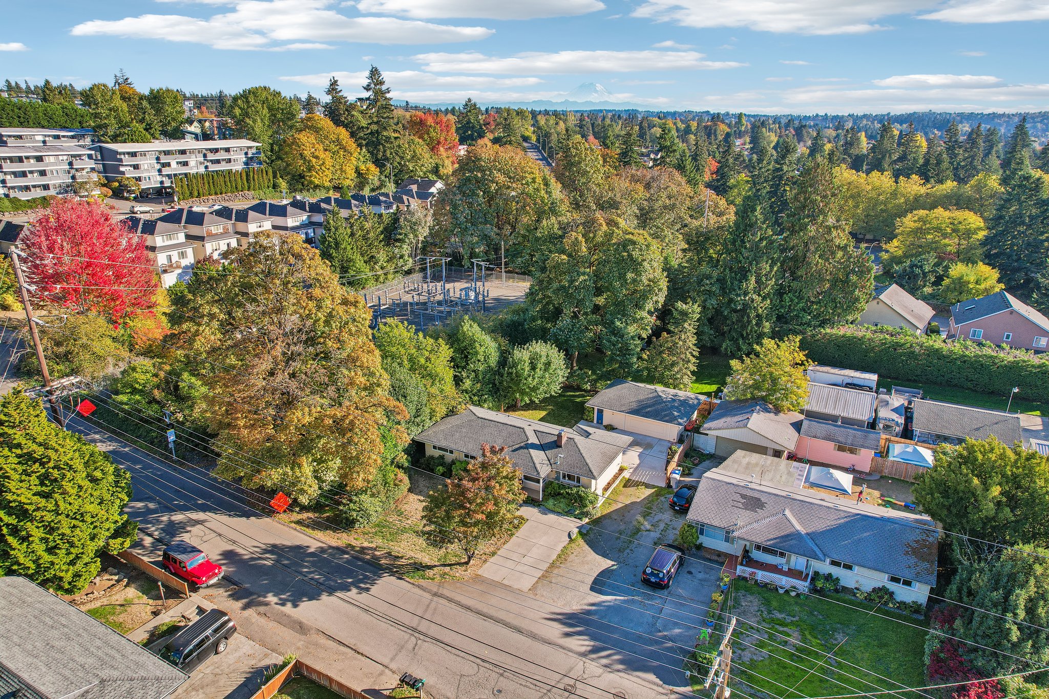 NE 12th St-S1610-057.jpg