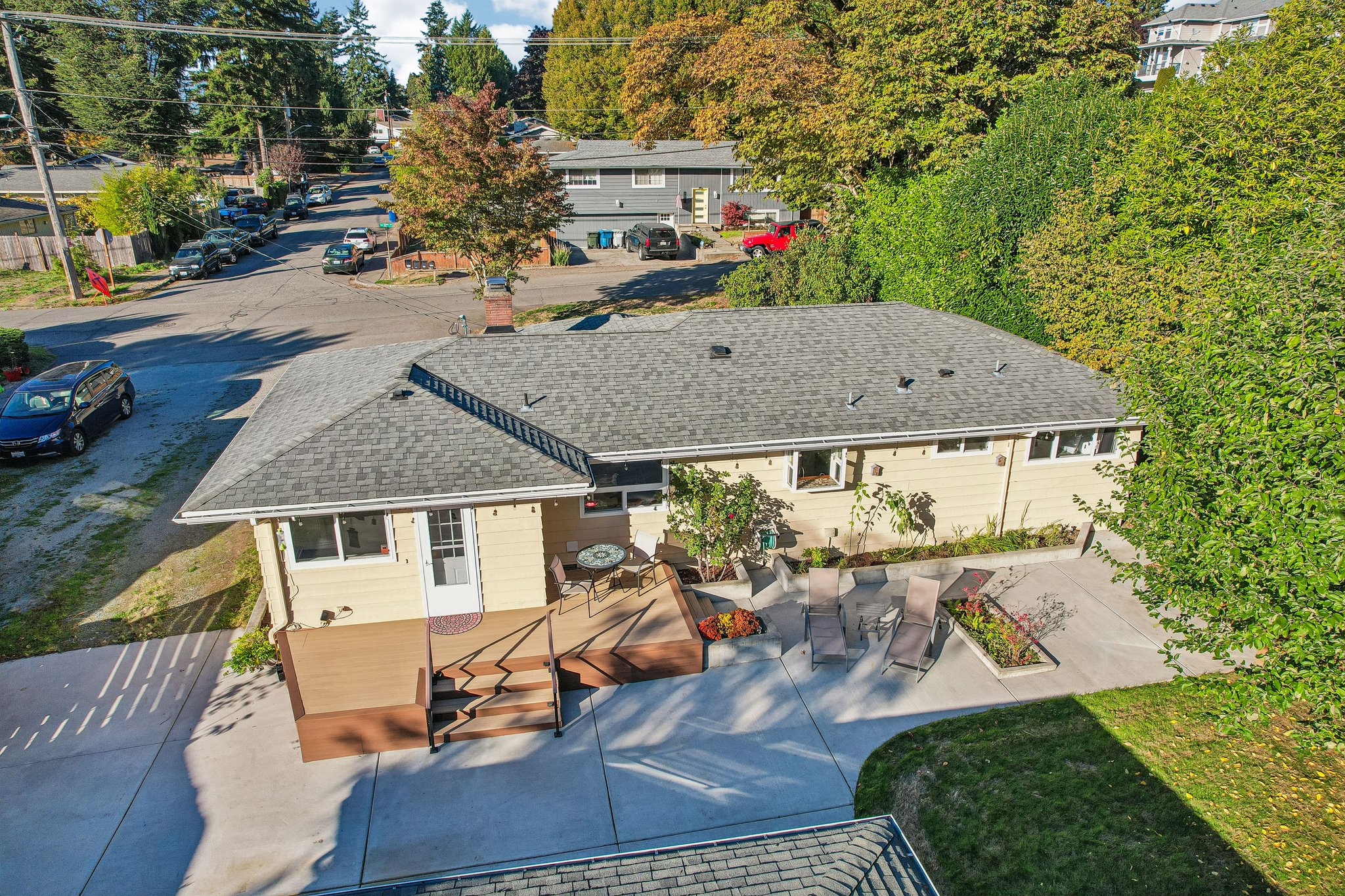 NE 12th St-S1610-065.jpg