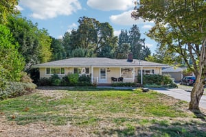 NE 12th St-S1610-002.jpg