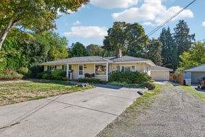 NE 12th St-S1610-004.jpg