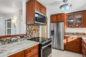 NE 12th St-S1610-015.jpg
