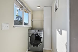 NE 12th St-S1610-020.jpg