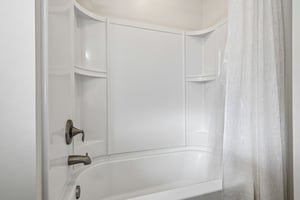 NE 12th St-S1610-030.jpg