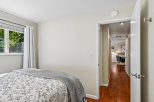 NE 12th St-S1610-032.jpg