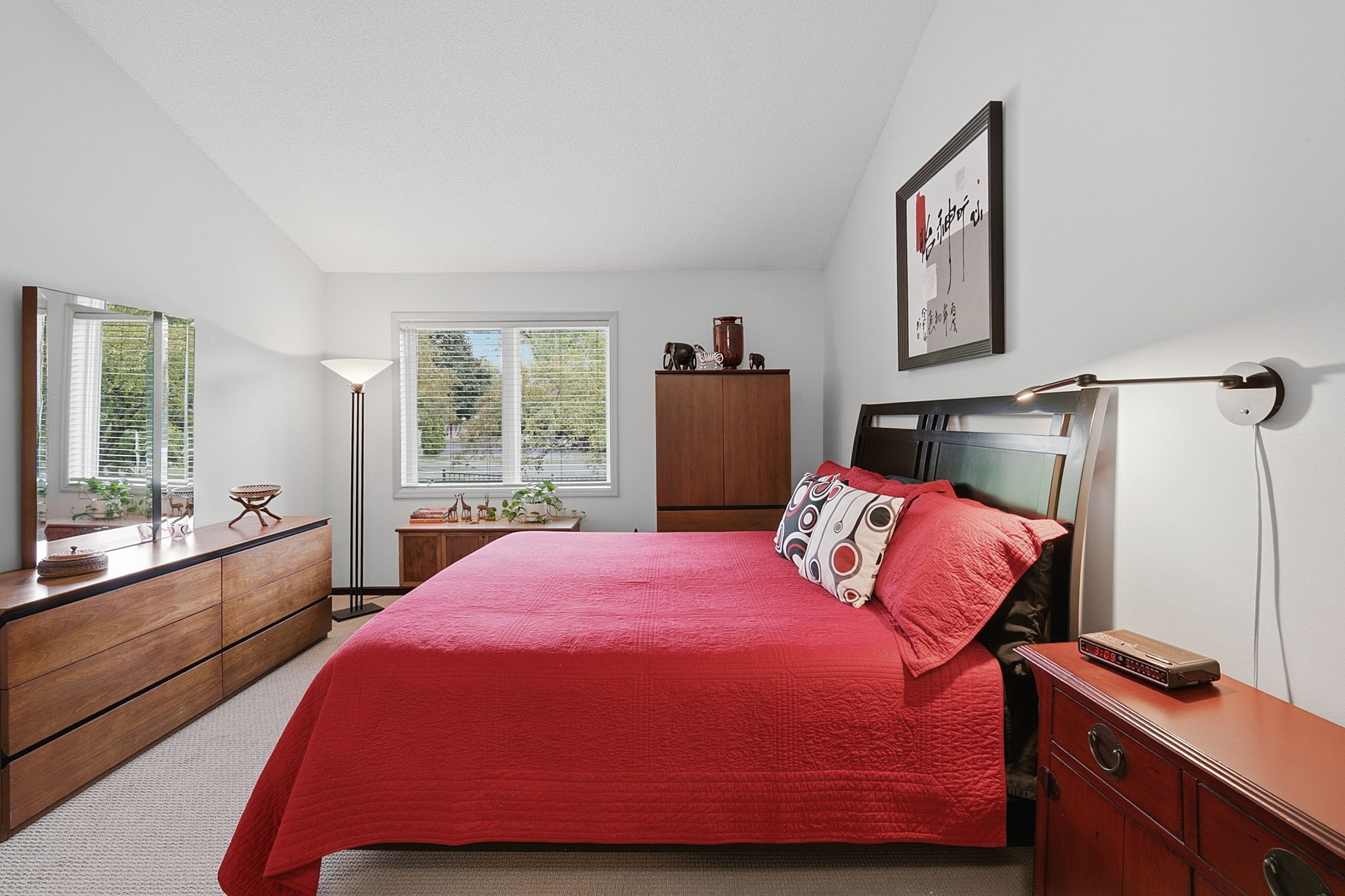  Photo 33