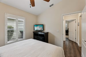 Runyon Ct-S0212-026.jpg