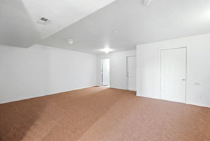  Photo 37