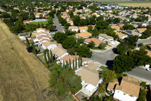  Photo 46