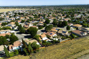  Photo 52