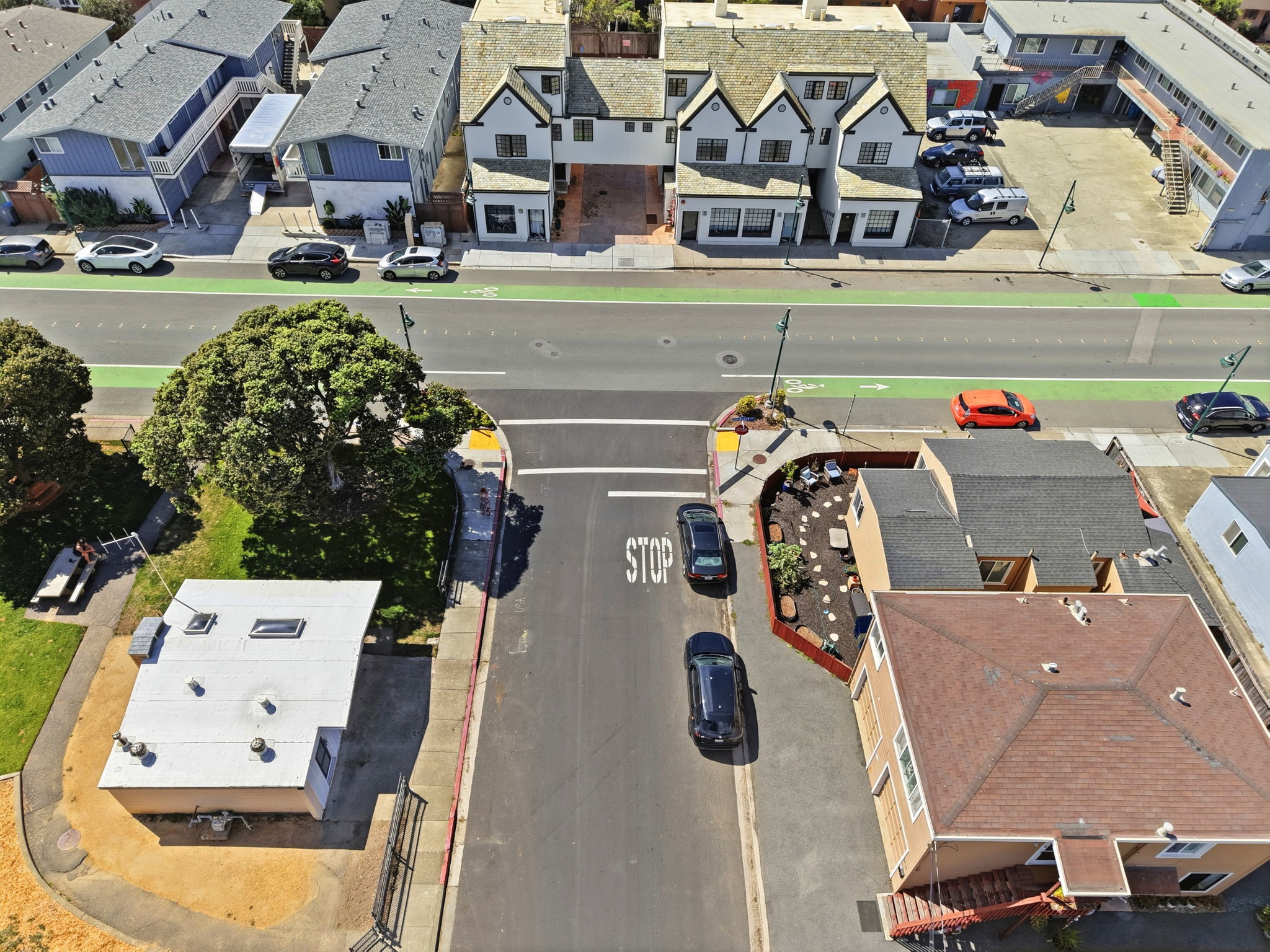 008_F8_AERIAL_2338 Palmetto Ave