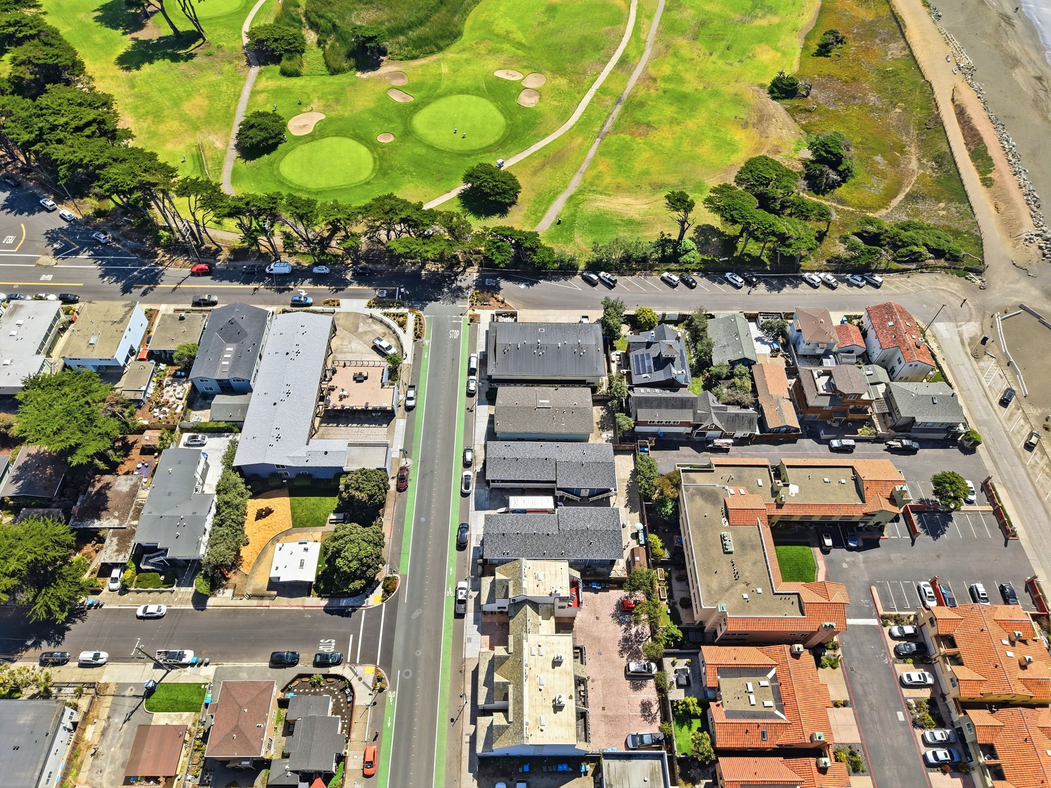 011_F8_AERIAL_2338 Palmetto Ave