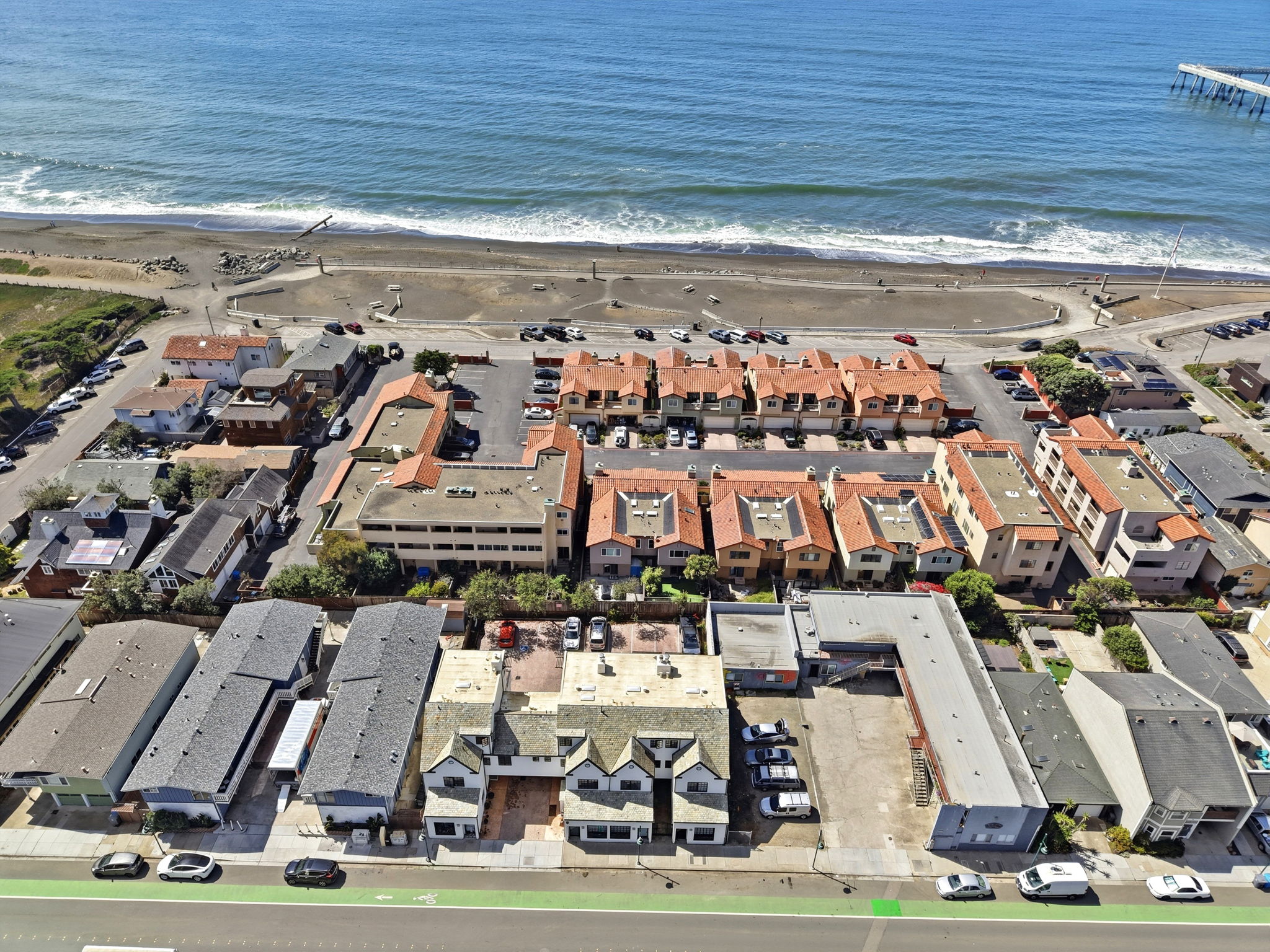 012_F8_AERIAL_2338 Palmetto Ave