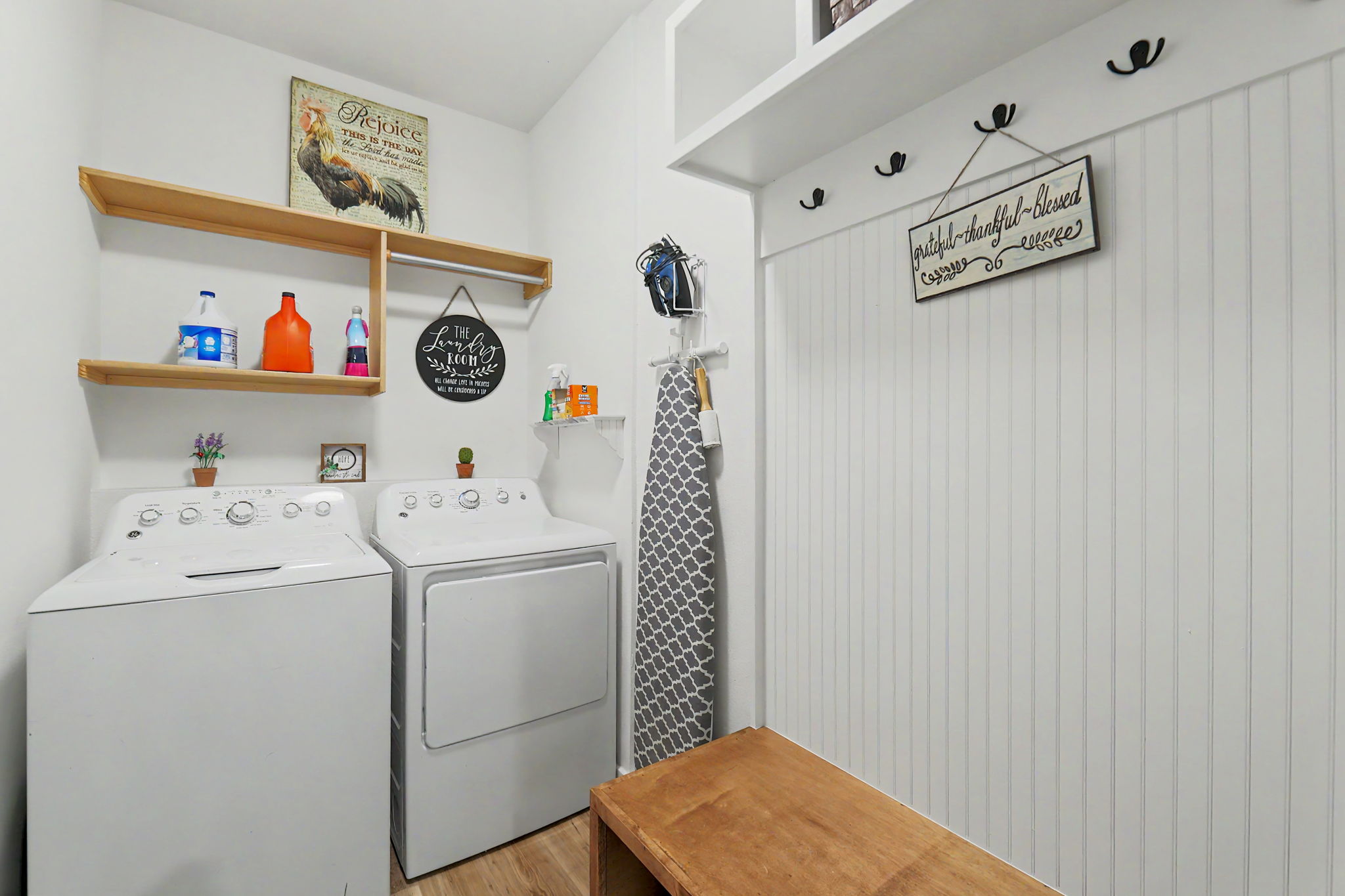  Photo 21