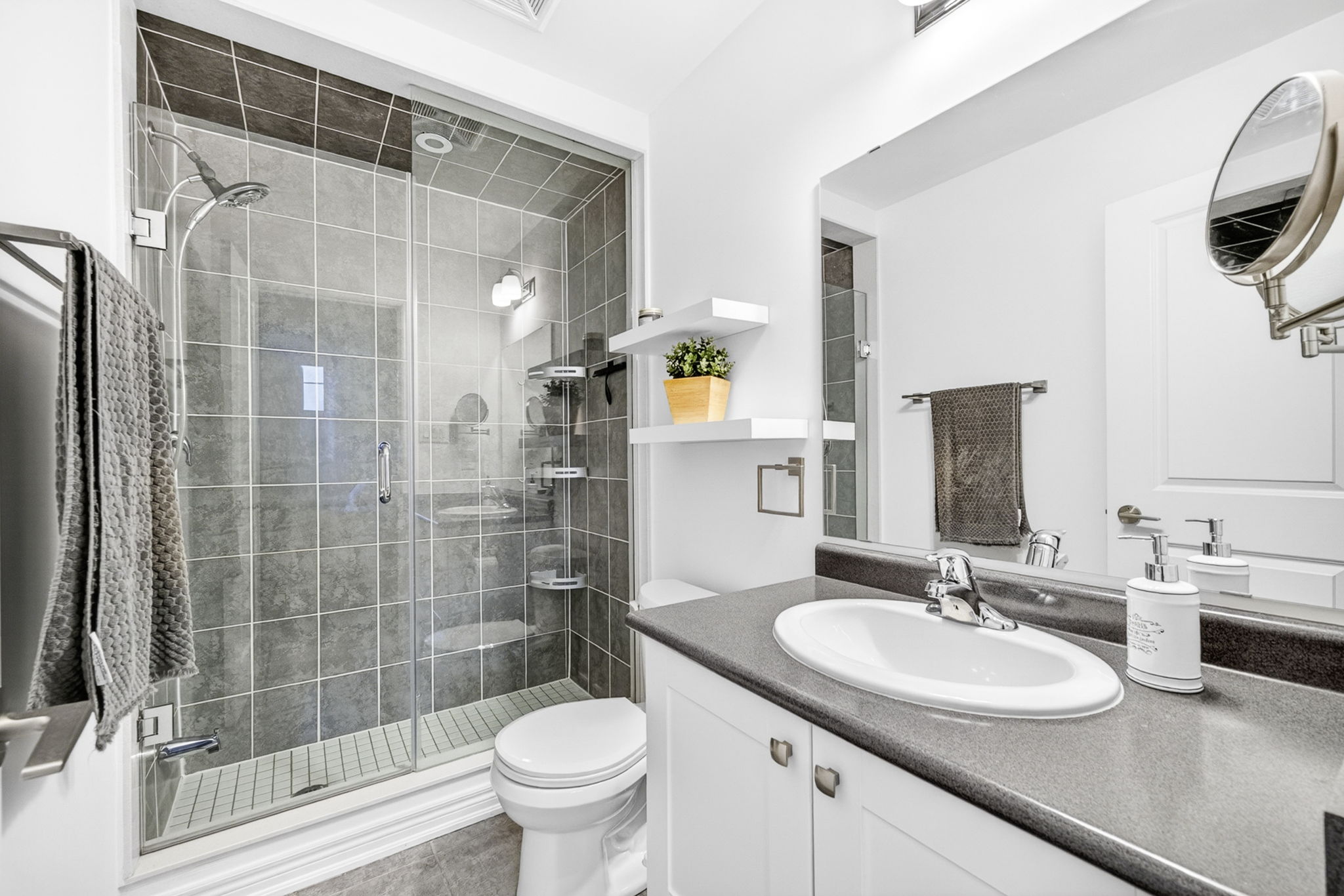 2338 Taunton Rd #212, Oakville, ON L6H 0L3, Canada Photo 31
