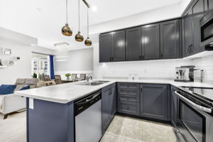 2338 Taunton Rd #212, Oakville, ON L6H 0L3, Canada Photo 18