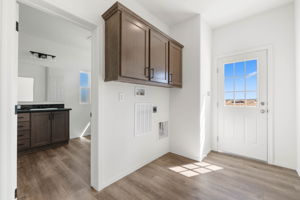 Laundry Room (1)