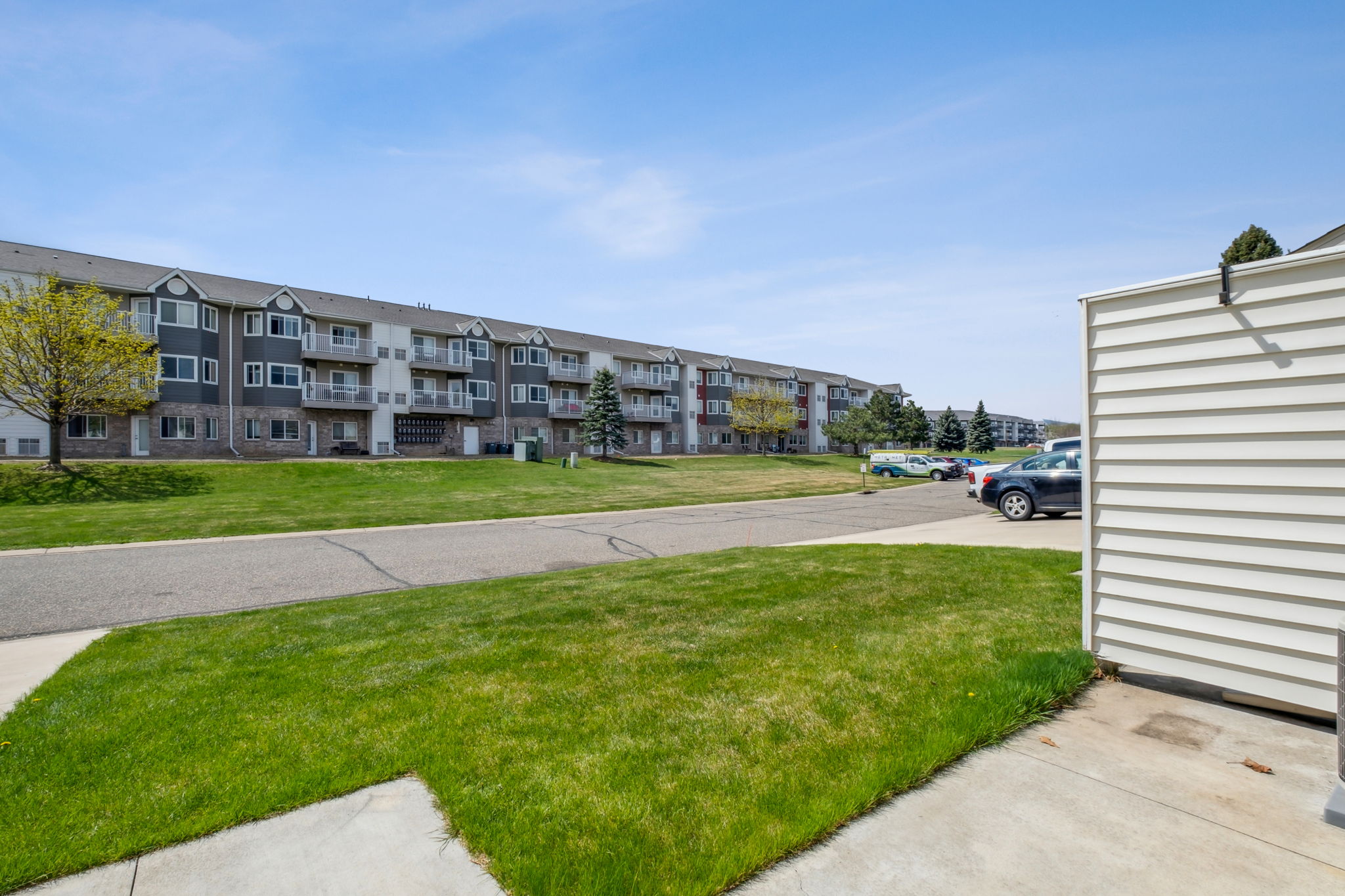25_Exterior