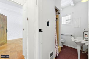  Photo 36