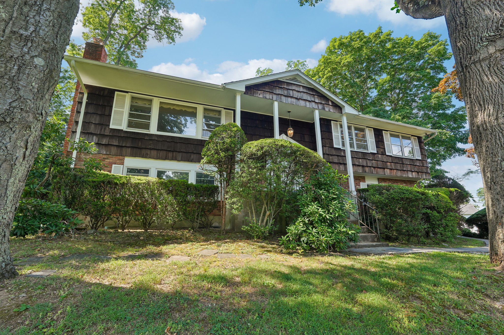 Duxbury Rd-S0507-002.jpg