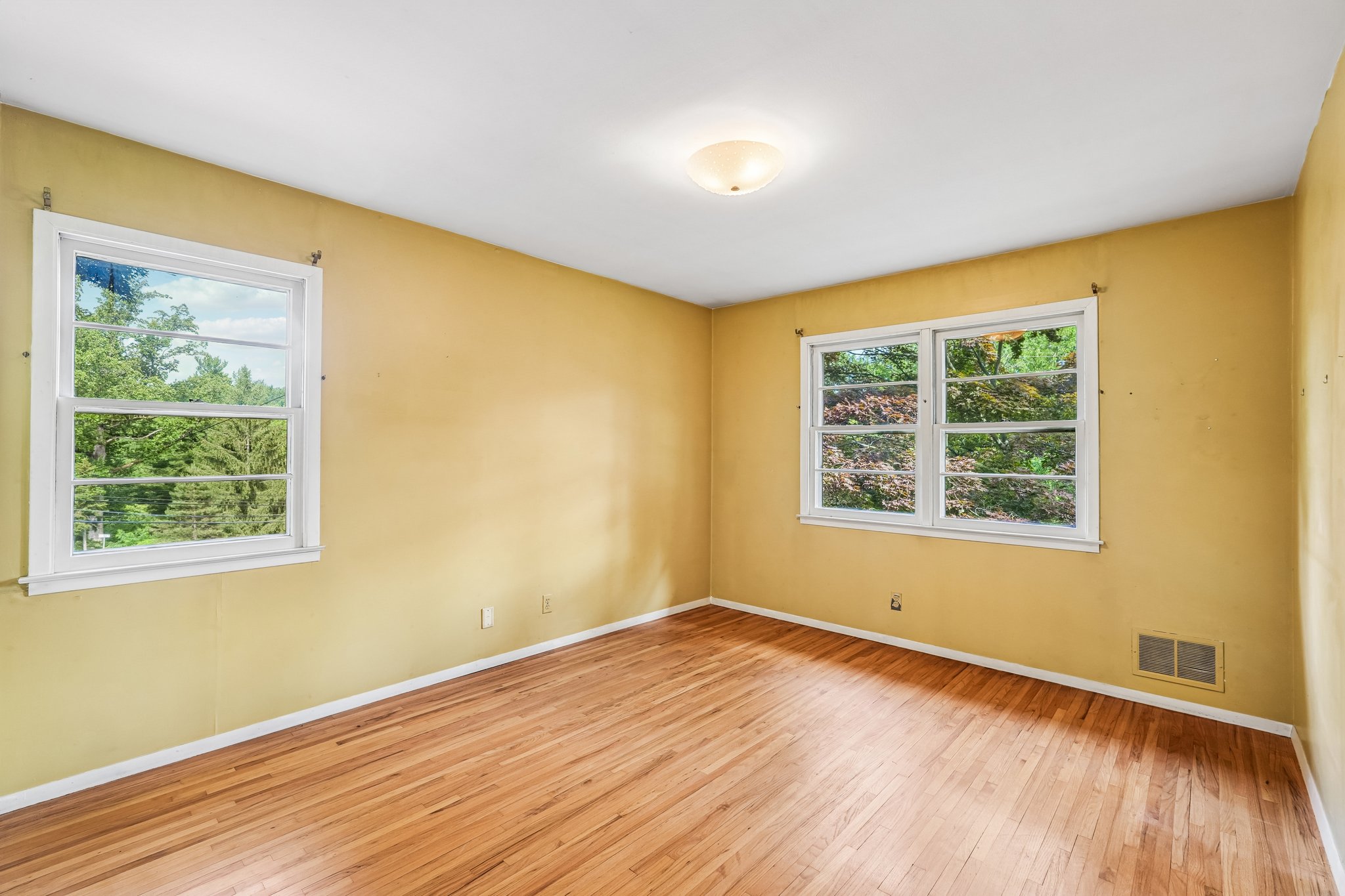 Duxbury Rd-S0507-038.jpg