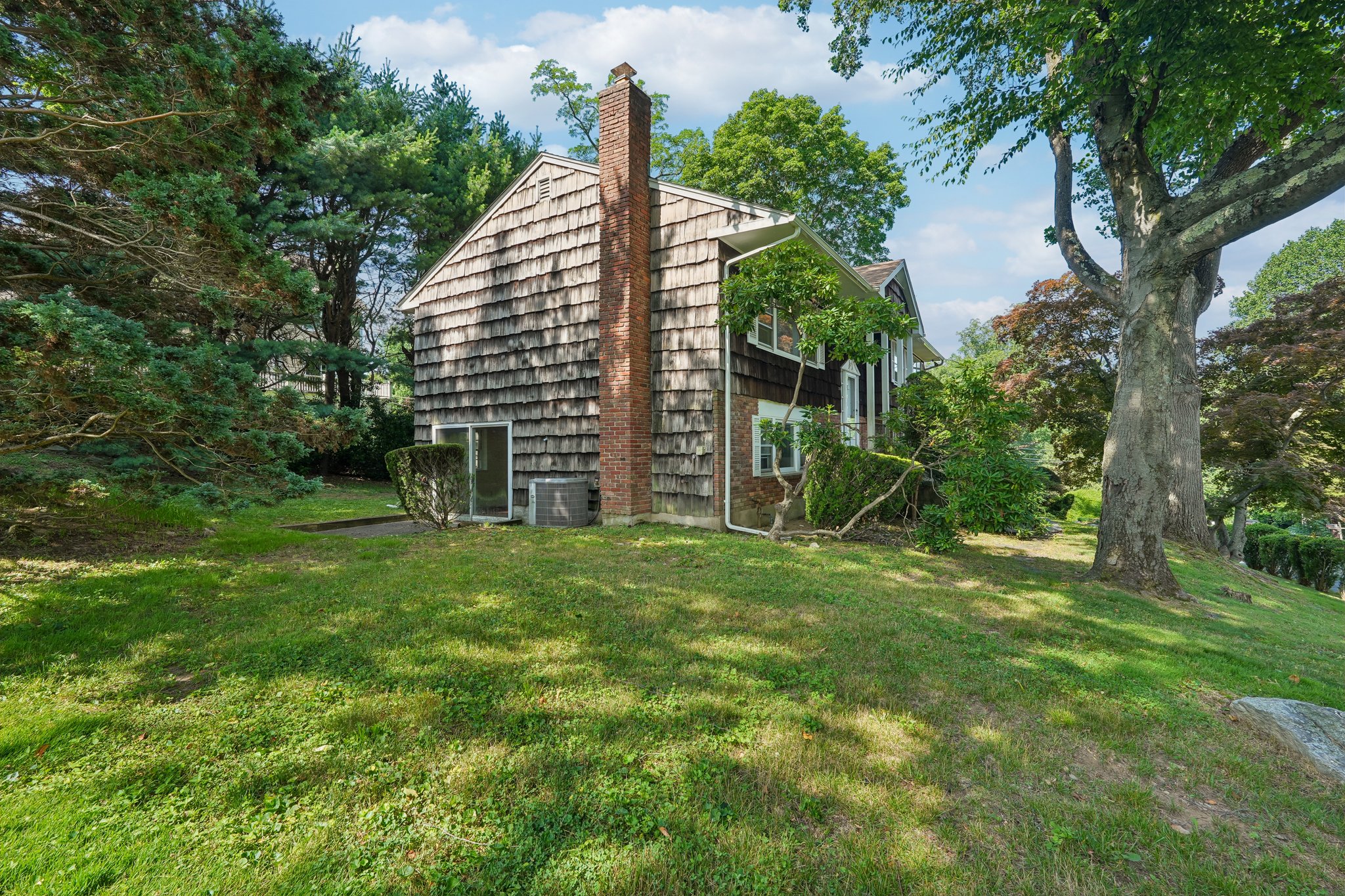 Duxbury Rd-S0507-057.jpg