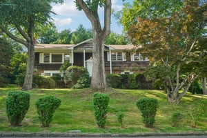 Duxbury Rd-S0507-001.jpg