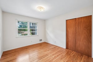 Duxbury Rd-S0507-030.jpg