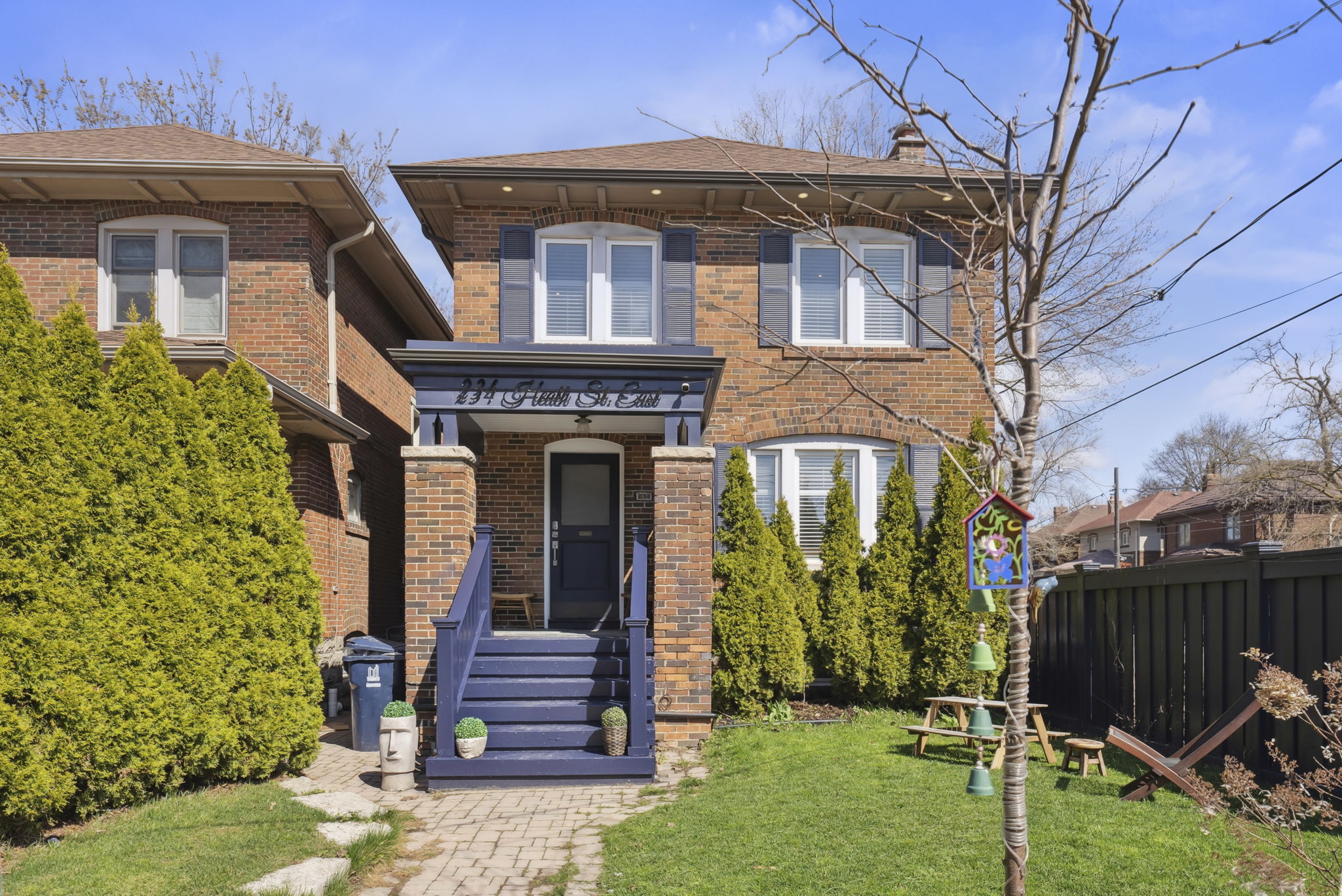 234 Heath St E Toronto, ON M4T 1S9