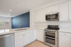 16 - Kitchen