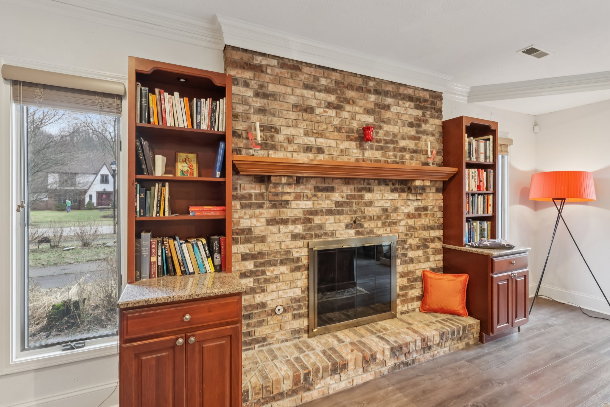 Brigadoon Ct-S2002-013.jpg