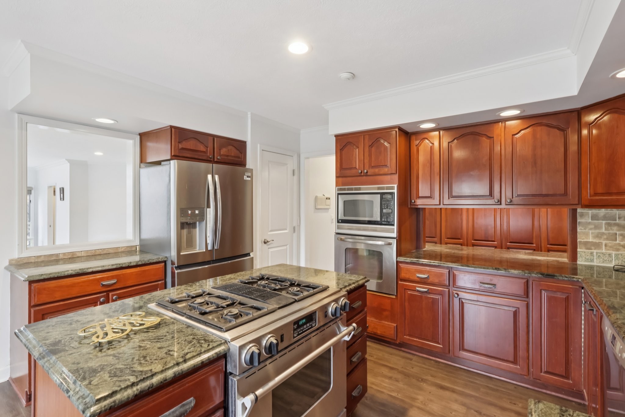 Brigadoon Ct-S2002-029.jpg