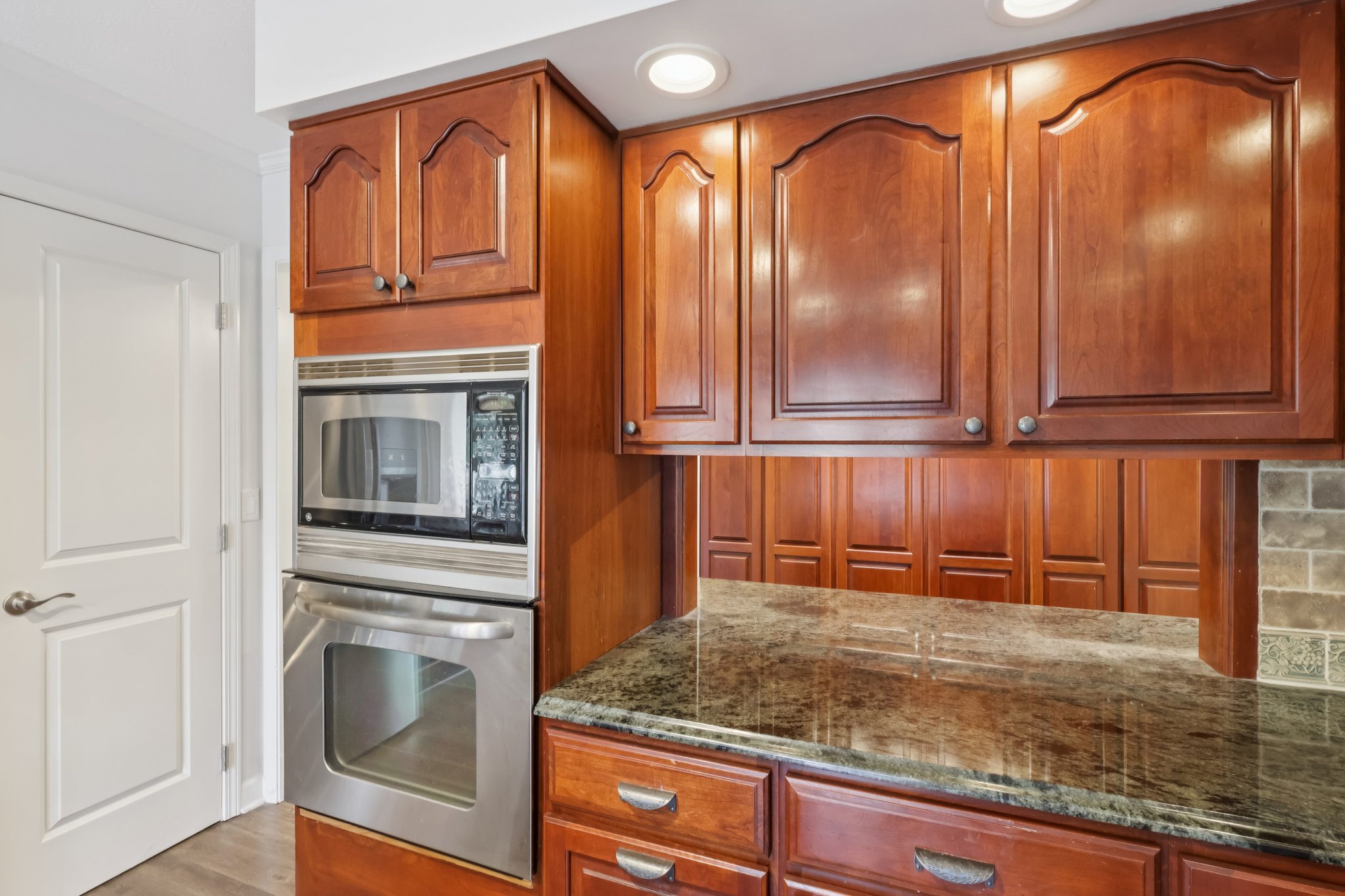 Brigadoon Ct-S2002-030.jpg