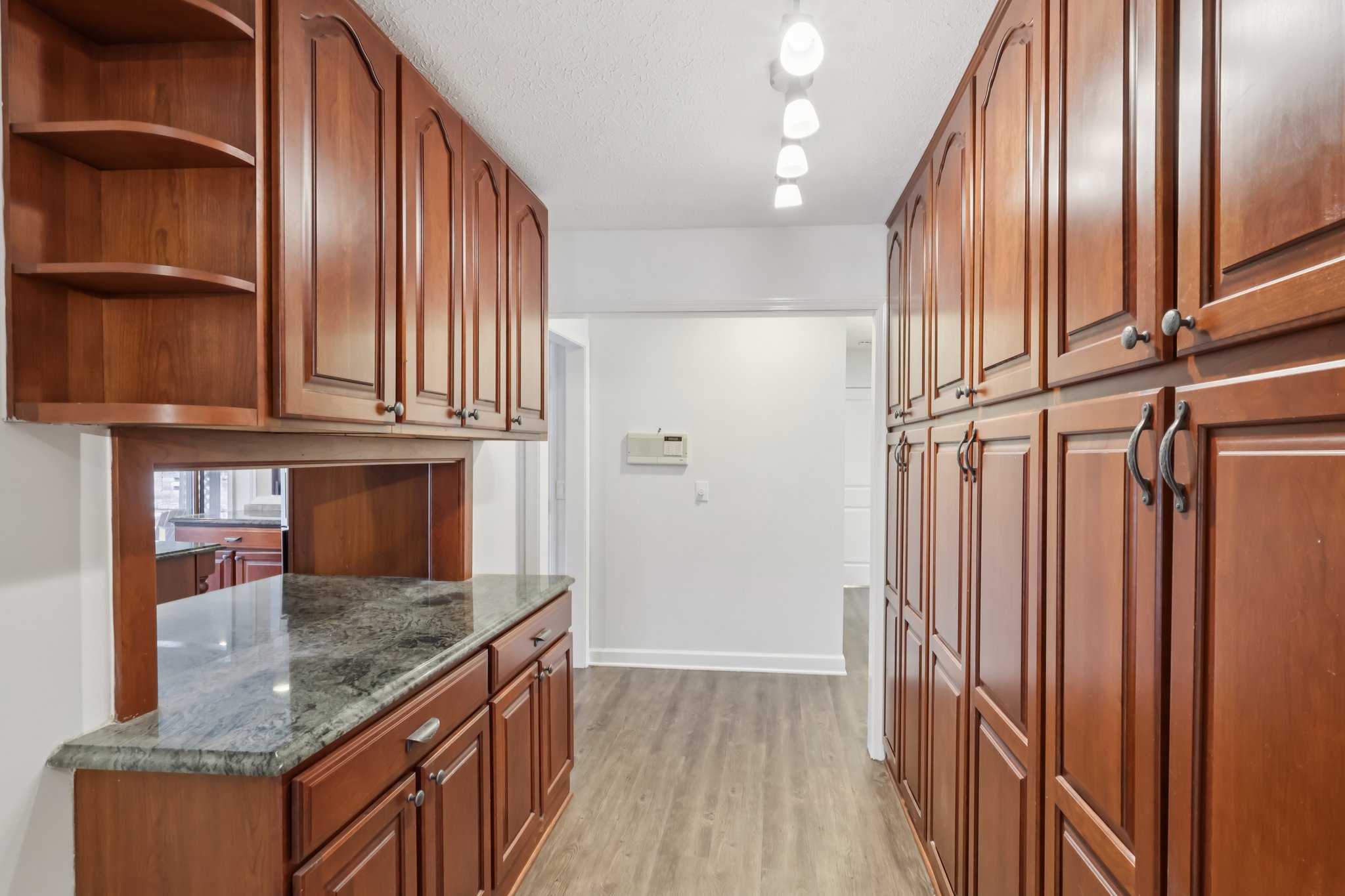 Brigadoon Ct-S2002-038.jpg