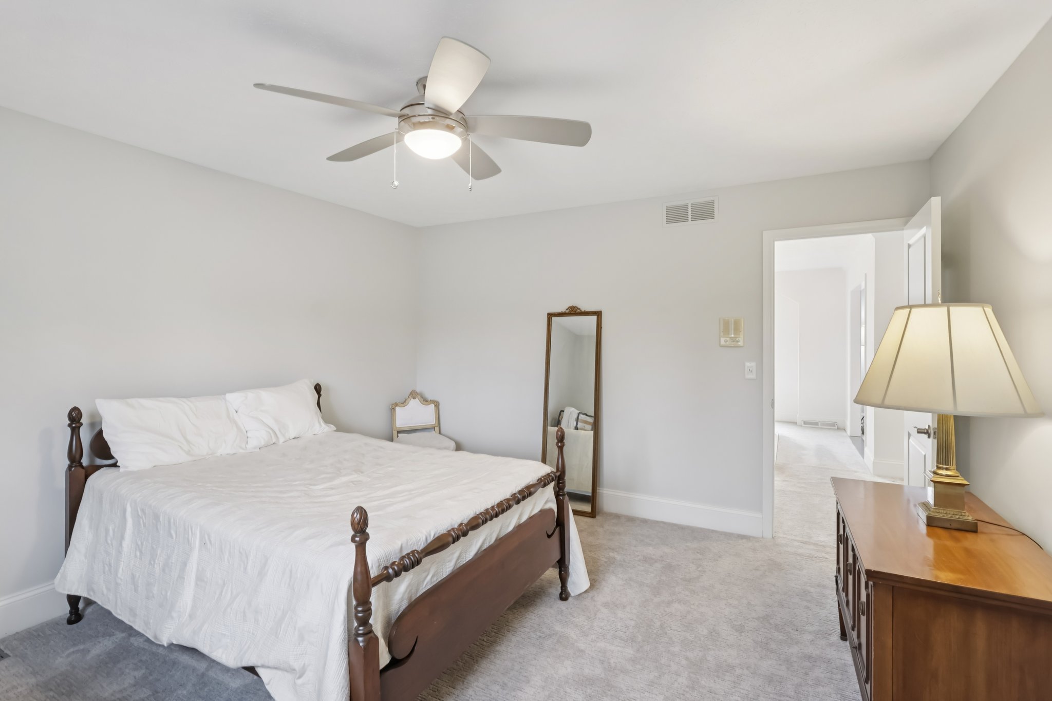 Brigadoon Ct-S2002-056.jpg