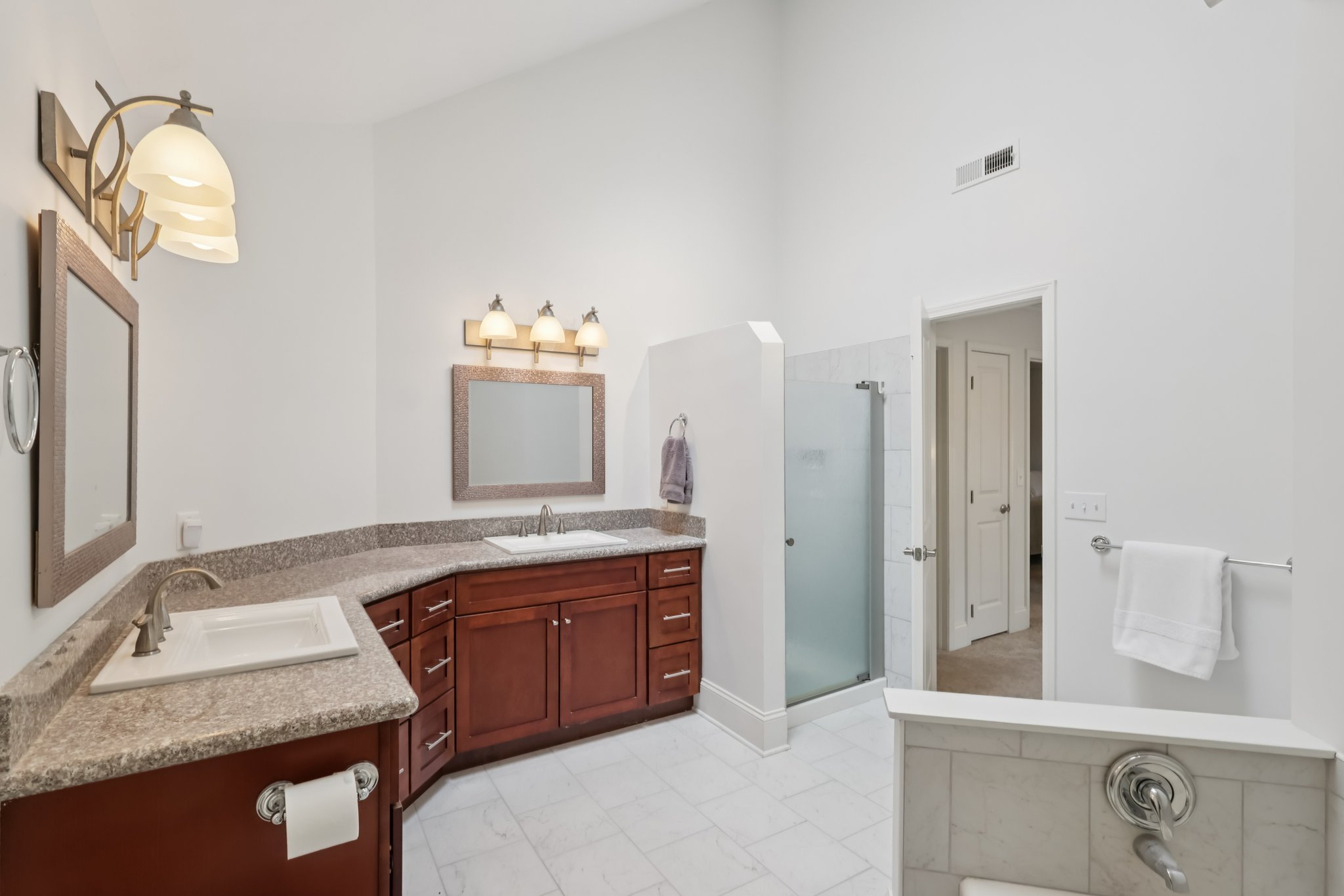 Brigadoon Ct-S2002-062.jpg