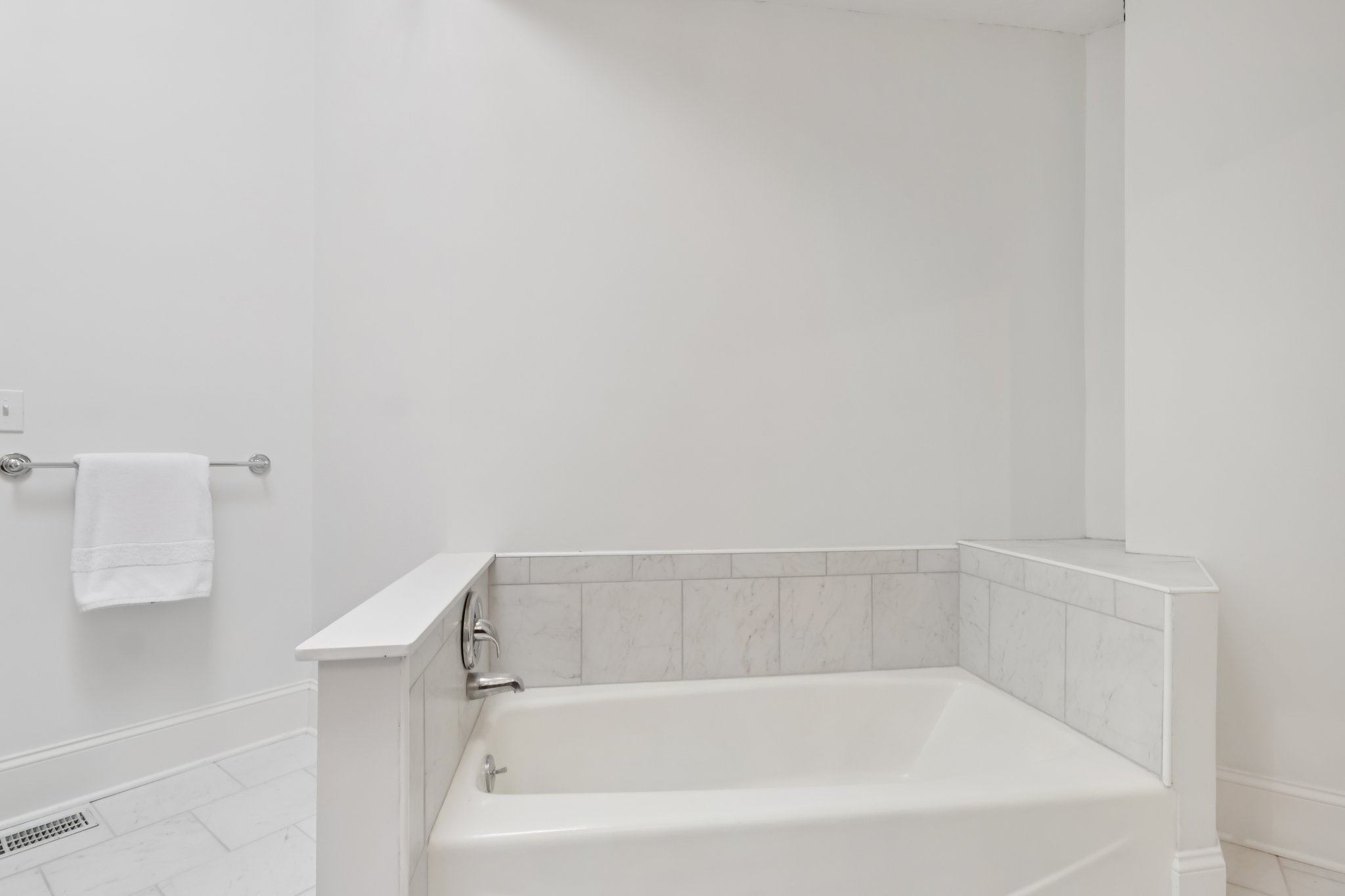 Brigadoon Ct-S2002-063.jpg