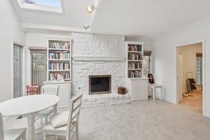 Brigadoon Ct-S2002-020.jpg