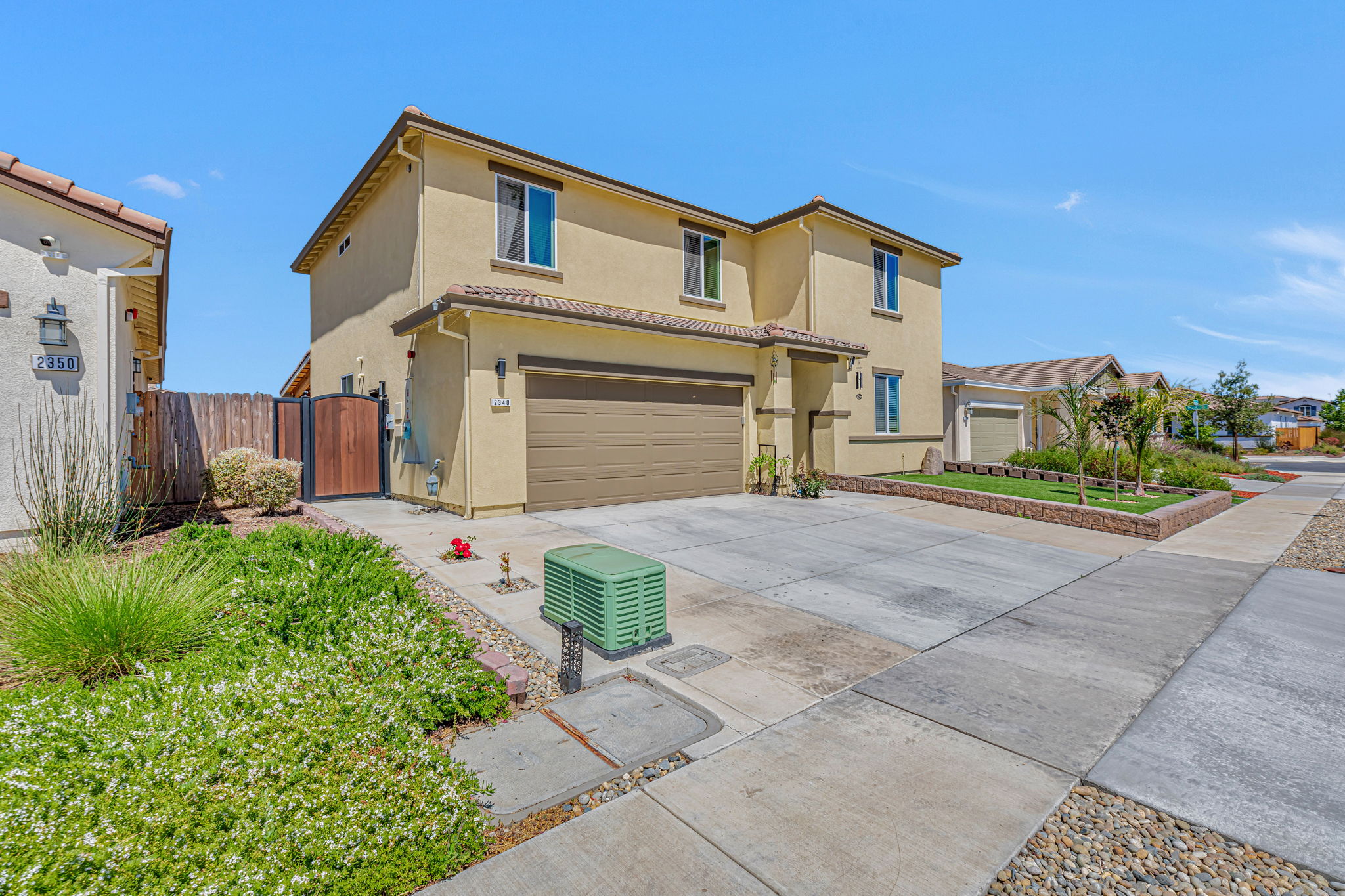 001_2340 Hibiscus Dr  Hollister