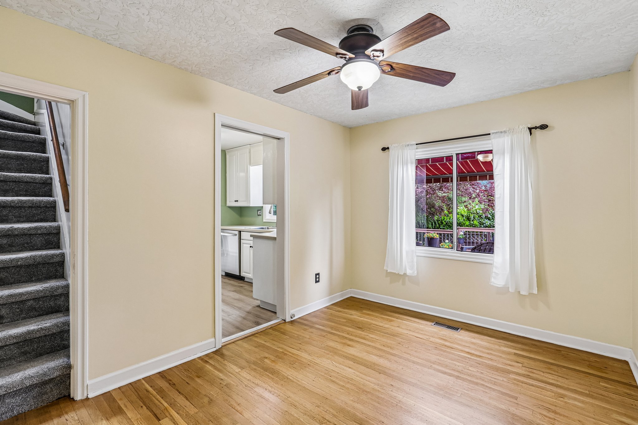 NE 60th Ave-S2104-017.jpg