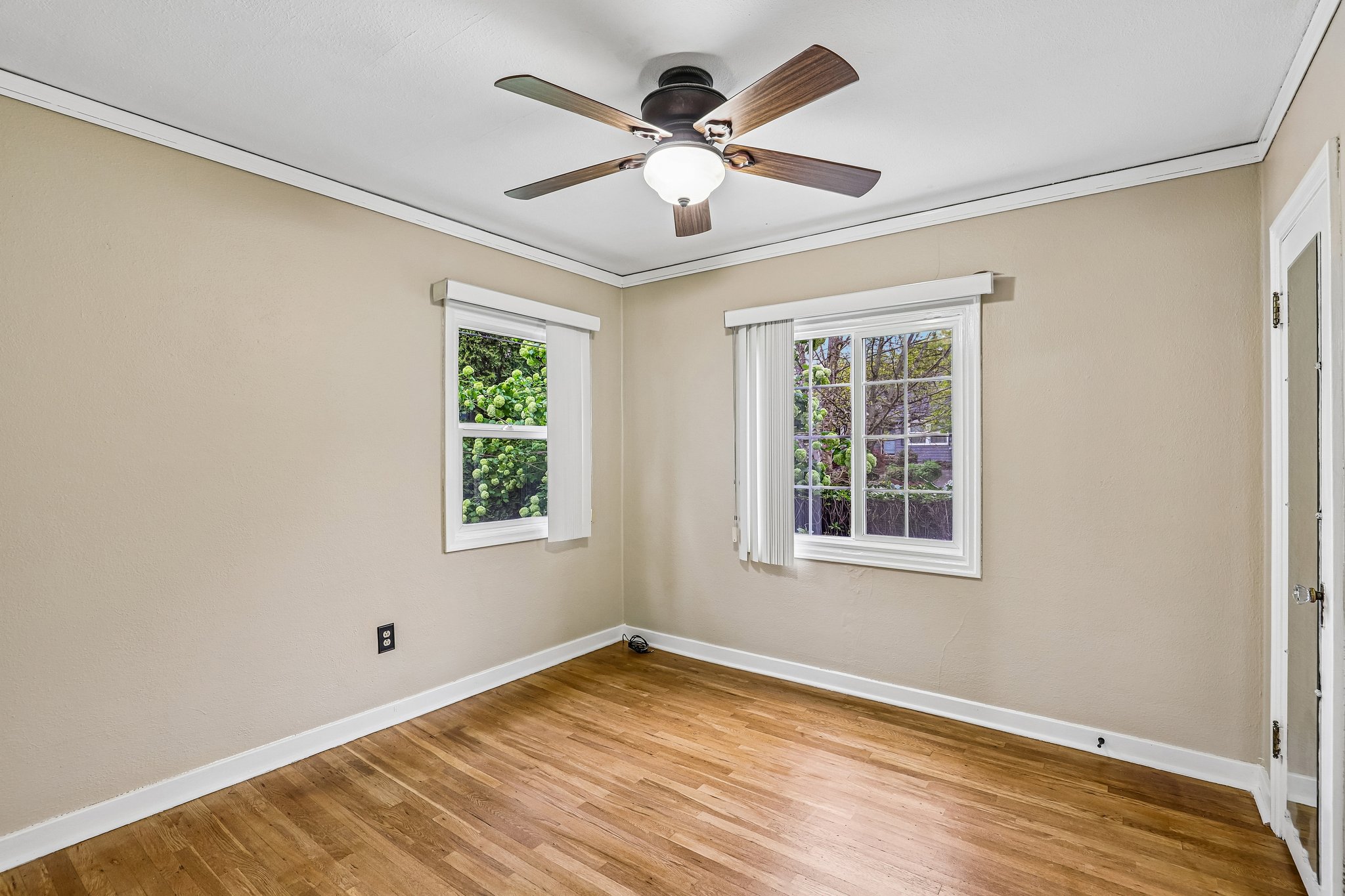 NE 60th Ave-S2104-030.jpg