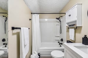 NE 60th Ave-S2104-061.jpg