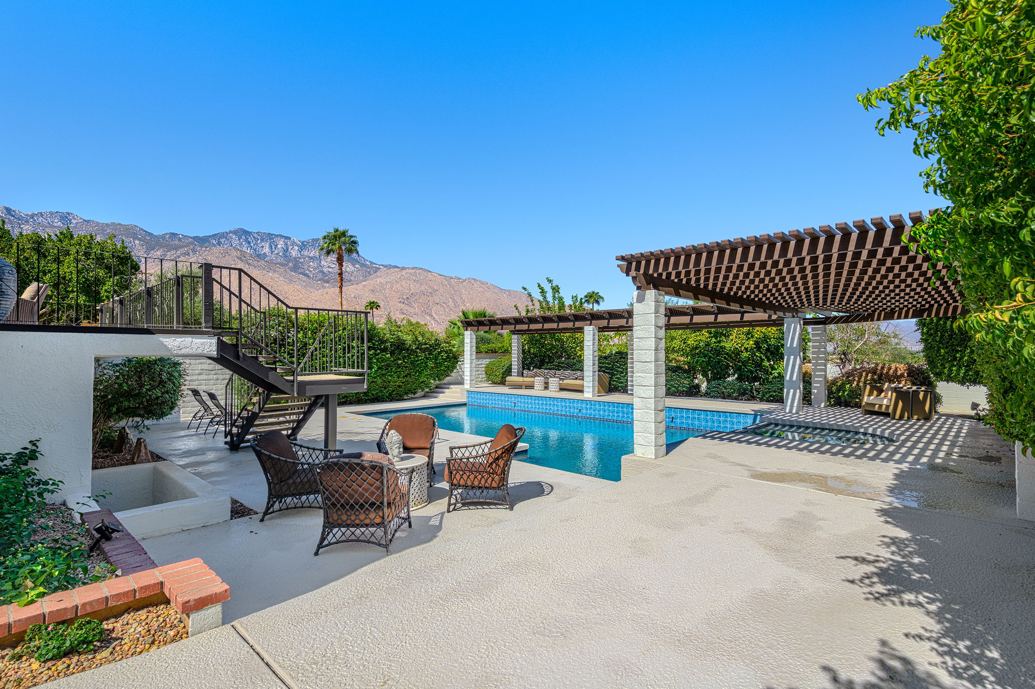  2340 S Araby Dr, Palm Springs, CA 92264, US Photo 11