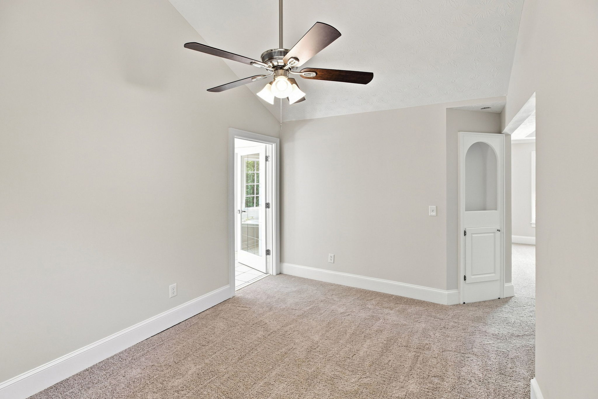 025_F8_2341 Weatherstone Cir SE