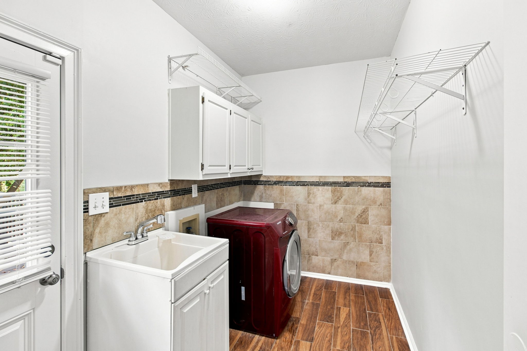 034_F8_2341 Weatherstone Cir SE