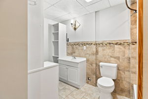 032_F8_2341 Weatherstone Cir SE
